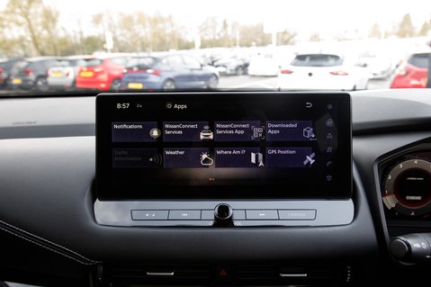 Nissan Qashqai DIG-T N-CONNECTA MHEV 28