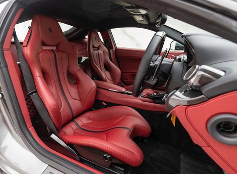 Ferrari F12 Berlinetta 10