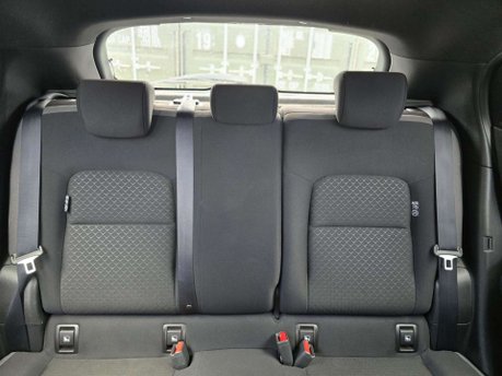 Nissan Juke 1.0 DIG-T N-Connecta SUV 5dr Petrol DCT Auto Euro 6 (s/s) (114 ps) 17