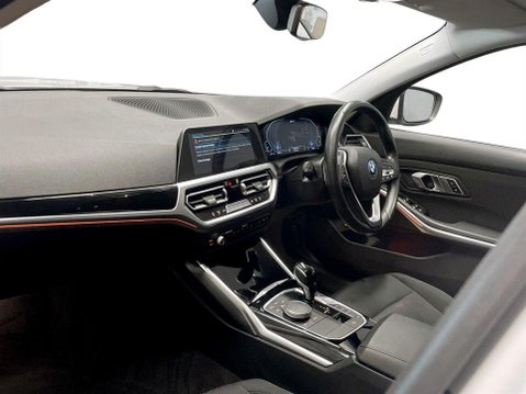 BMW 3 Series 2.0 330e 12kWh SE Pro Saloon 4dr Petrol Plug-in Hybrid Auto Euro 6 (s/s) (2 15