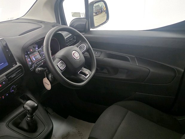 Fiat Doblo DOBLO L1 DIESEL 1.5 Blue HDi 650kg 100 Van 14