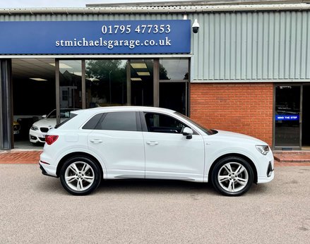 Audi Q3 1.5 Q3 S Line 35 TFSI Semi-Auto 5dr 10