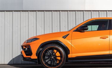 Lamborghini Urus Pearl Capsule 30