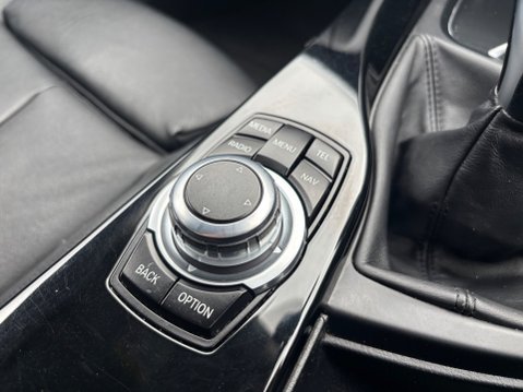 BMW 3 Series 320D SPORT 28