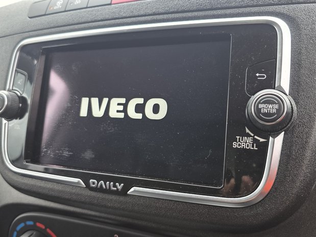 Iveco Daily DAILY 72C18 DIESEL 3.0 Business Box Van 5100 WB Hi-Matic With Tailift 11