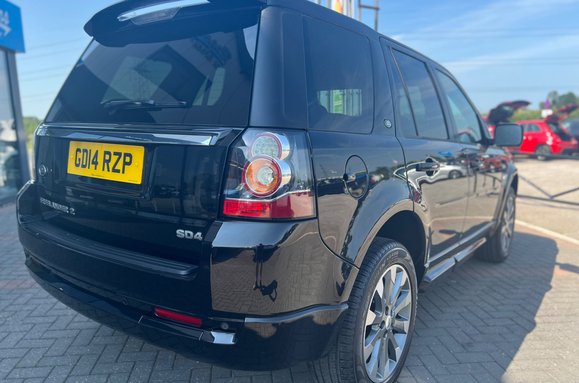 Land Rover Freelander 2.2 SD4 DYNAMIC AUTO 8