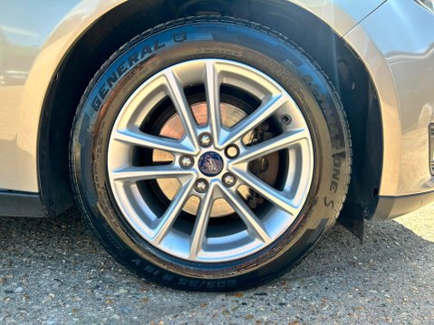 Ford Focus ZETEC 9