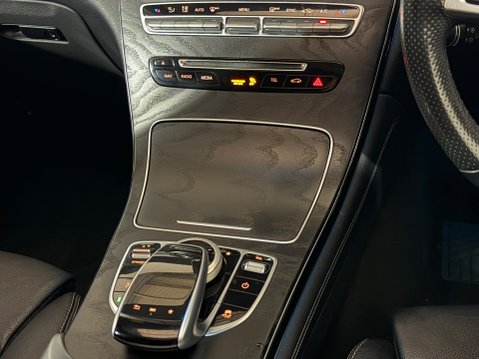 Mercedes-Benz GLC GLC 250 D 4MATIC AMG LINE PREMIUM PLUS 16