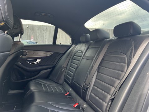 Mercedes-Benz C Class 2.0 C300d AMG Line (Premium) Saloon 4dr Diesel G-Tronic+ Euro 6 (s/s) (245 16