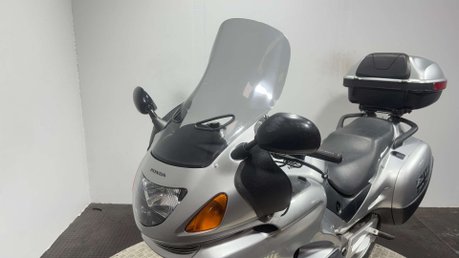 Honda NT650V Deauville 650 2005 ONLY 11K MOT CLEAN EXAMPLE 650CC COMMUTER TOURER BIKE 13