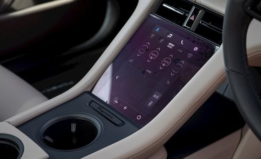 Porsche Taycan Turbo 21