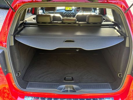 Mercedes-Benz B Class 2.1 B 200 AMG Line Premium+ D Auto 5dr 18