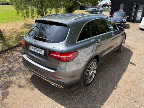 Mercedes-Benz GLC GLC 250 4MATIC AMG LINE 21