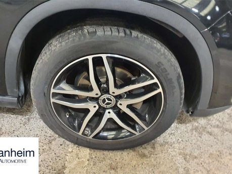 Mercedes-Benz GLA 1.6 GLA180 Urban Edition SUV 5dr Petrol 7G-DCT Euro 6 (s/s) (122 ps) 4