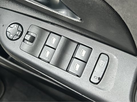 Vauxhall Corsa 100kW Ultimate 50kWh 5dr Auto 32