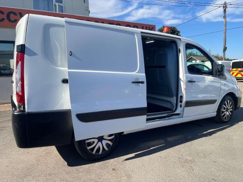 Peugeot Expert 2.0 Expert 1200 L2H1 HDi 28