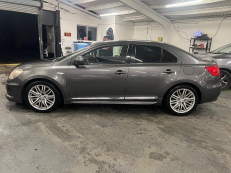 Suzuki Kizashi 2.4 16V Sport CVT 4WD Euro 5 4dr 4