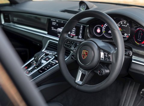 Porsche Panamera Turbo S E-Hybrid Sport Turismo 11