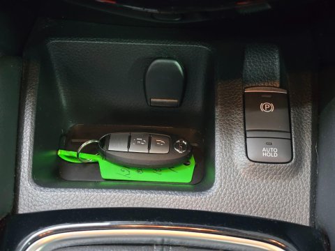 Nissan Qashqai 1.6 DIG-T N-Connecta Euro 6 (s/s) 5dr 26