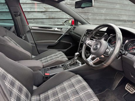Volkswagen Golf 2.0 Golf GTD Semi-Auto 5dr 26