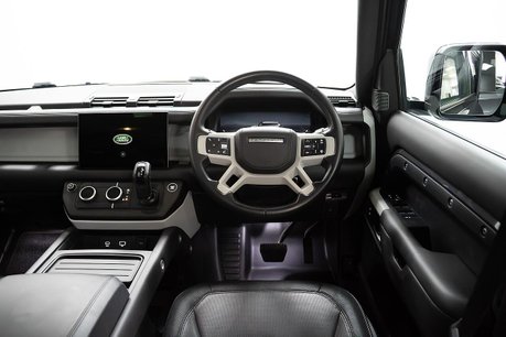 Land Rover Defender 2.0 P400e 15.4kWh X-Dynamic HSE SUV 5dr Petrol Plug-in Hybrid Auto 4WD Euro 7