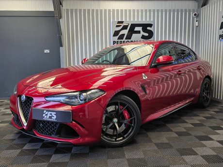 Alfa Romeo Giulia 2.9 V6 Bi-Turbo Quadrifoglio Saloon 4dr Petrol Auto Euro 6 (s/s) (510 ps) 3