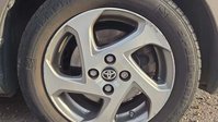 Toyota Yaris 1.5 VVT-h Icon Hatchback 5dr Petrol Hybrid E-CVT Euro 6 (101 ps) 40