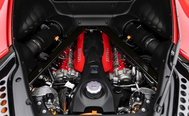 Ferrari SF90 Stradale 32