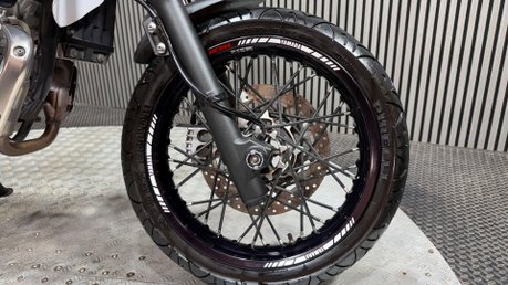 Yamaha WR125 2014 ONLY 11K 1 OWNER SUPERMOTO 125CC 15BHP ENDURO BIKE 16