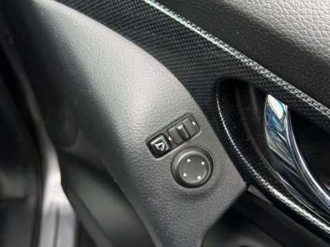 Nissan X-Trail 1.6 dCi Tekna XTRON Euro 5 (s/s) 5dr 77