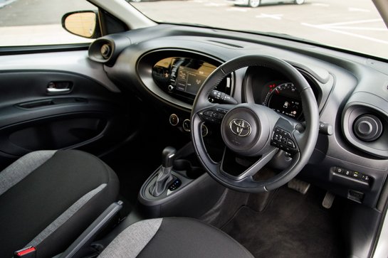 Toyota Aygo X VVT-I PURE