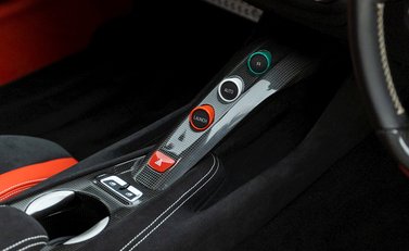 Ferrari F12 Berlinetta 18