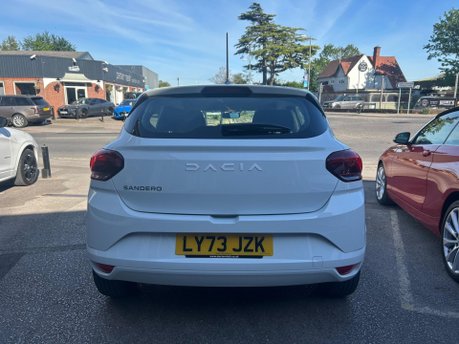 Dacia Sandero 1.0 TCe Essential Euro 6 (s/s) 5dr 5