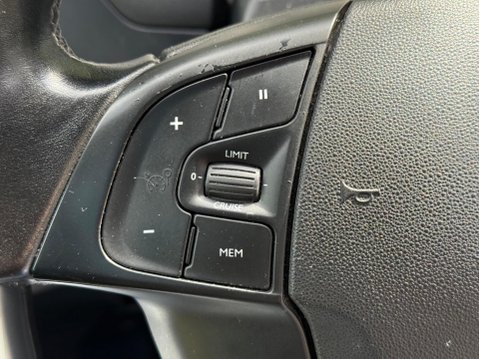 Citroen C4 Picasso 1.2 PureTech Flair Euro 6 (s/s) 5dr 17