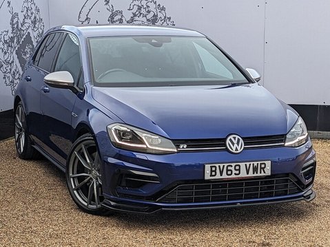 Volkswagen Golf R TSI 4MOTION DSG 1