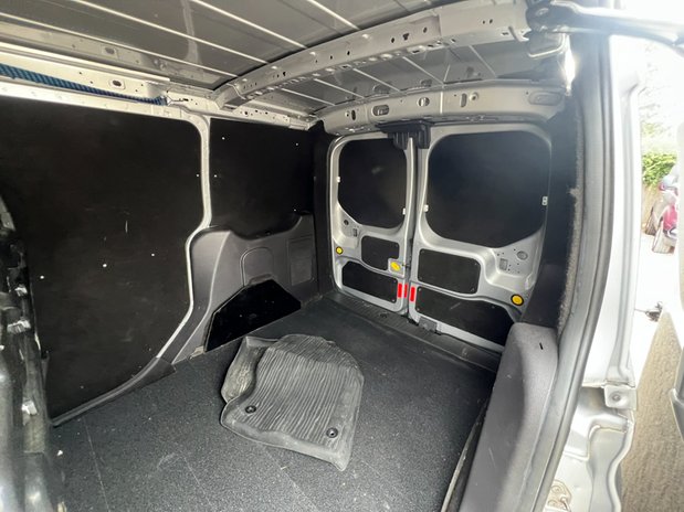 Ford Transit Connect SWB L1H1 Low Roof Limited Air Con Alloys Sensors EURO 6 NO VAT 12
