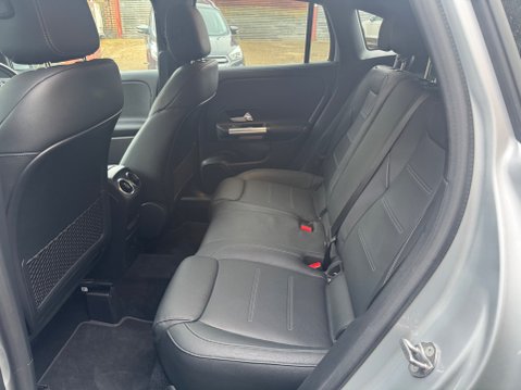 Mercedes-Benz GLA Class GLA 250 E EXCLUSIVE EDITION 14