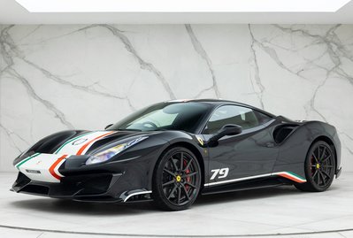 Ferrari 488 Pista Piloti