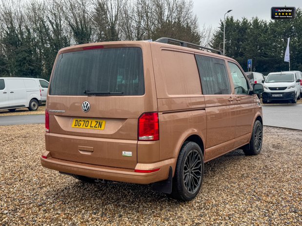 Volkswagen Transporter Crew Cab SWB L1H1 Highline Twin Side Doors SELECT 7