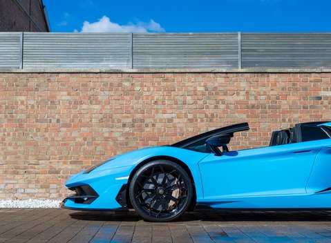 Lamborghini Aventador SVJ LP 770-4 Roadster 37