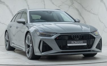 Audi RS6 AVANT PERFORMANCE 9