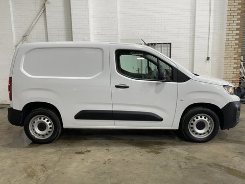 Peugeot Partner BLUEHDI PROFESSIONAL PREMIUM PLUS L1 4