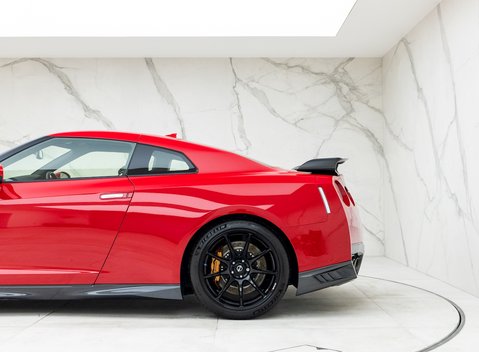 Nissan GT-R Track Edition 30