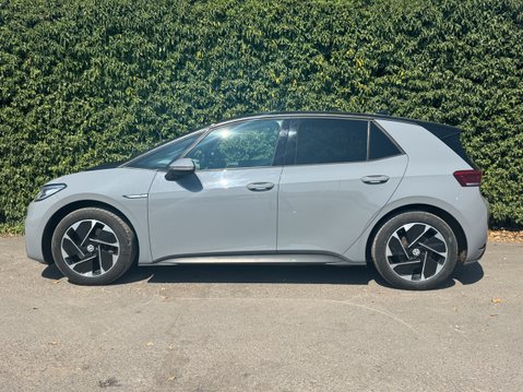 Volkswagen ID.3 Pro 58kWh Family Hatchback 5dr Electric Auto (145 ps) 6
