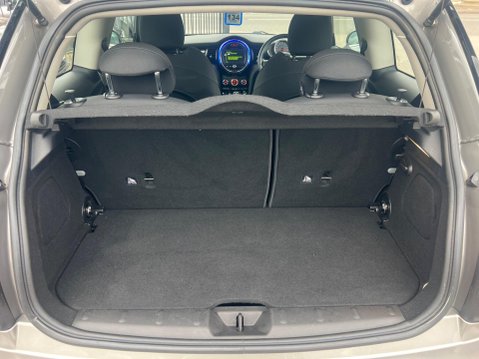 Mini Hatch 1.5 Cooper Euro 6 (s/s) 3dr 30