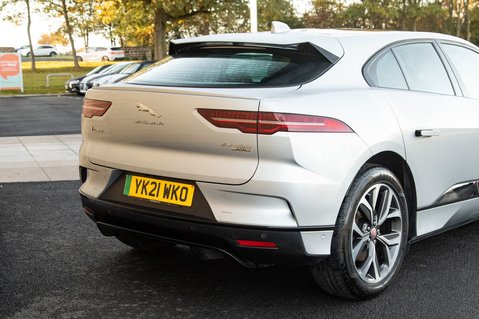 Jaguar I-Pace SE 9