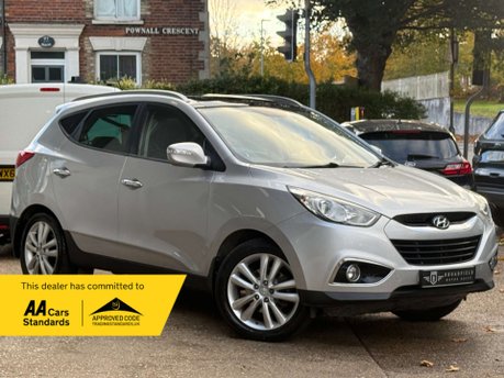 Hyundai ix35 2.0 ix35 Premium 4WD CRDi 134 4WD 5dr