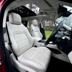 Jaguar F-Pace R-DYNAMIC BLACK 1