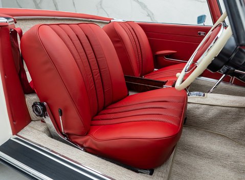 Mercedes-Benz 280 SL W113 Pagoda 15