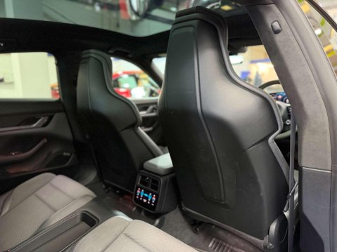Porsche Taycan Performance Plus 93.4kWh Turbo S Saloon 4dr Electric Auto 4WD (761 ps) 40